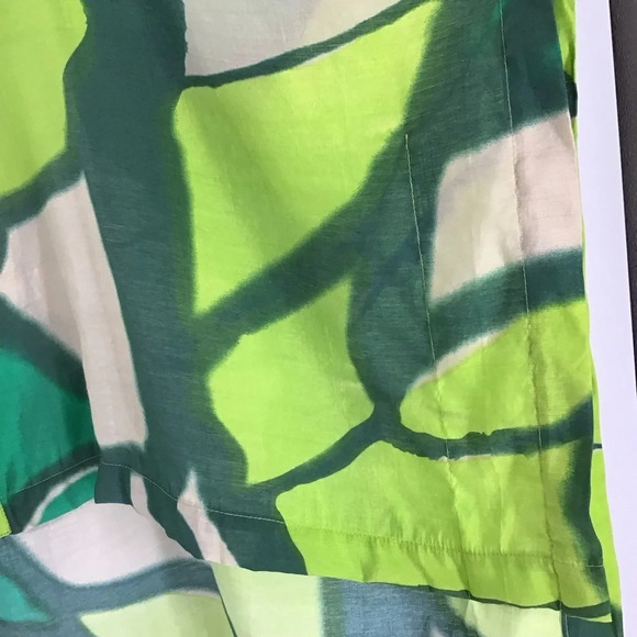 I C By Connie Casual Tunic Blouse Green Mother of Pearl Buttons Size Small - Picture 8 of 8